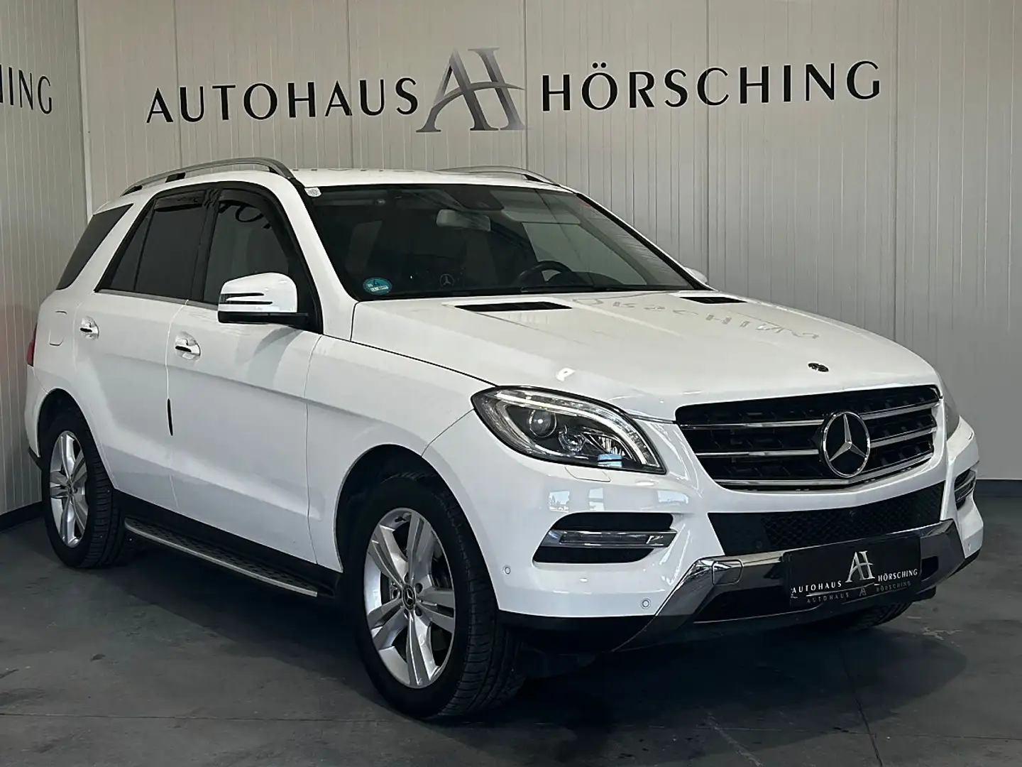 Mercedes-Benz ML 350 BlueTEC 4MATIC A-Edition Aut. Weiß - 1