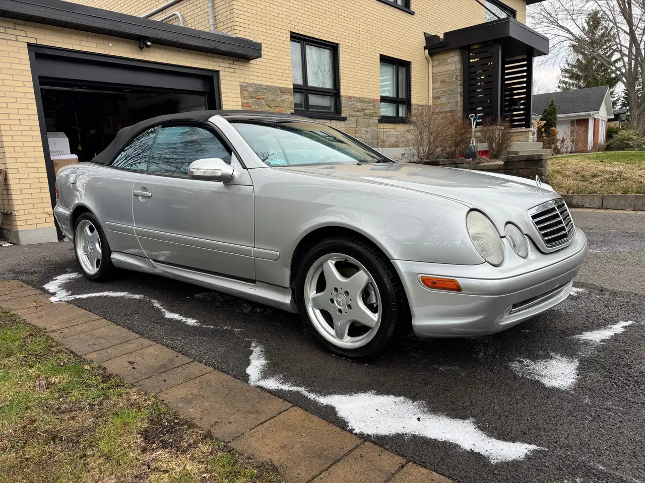 2001 Mercedes-Benz CLK