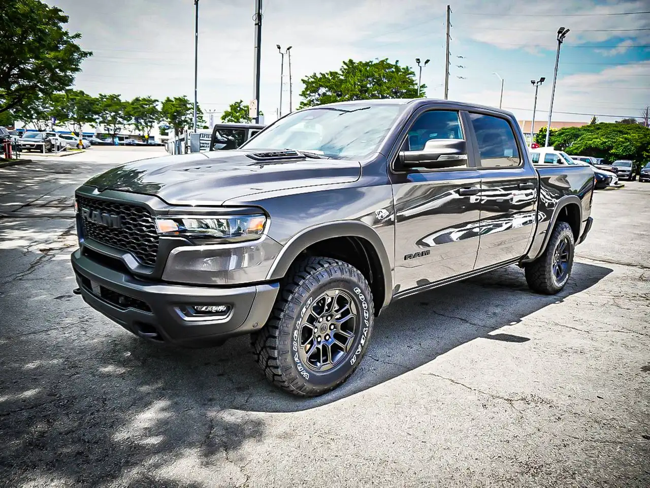 RAM 1500 снимка RAM 1500