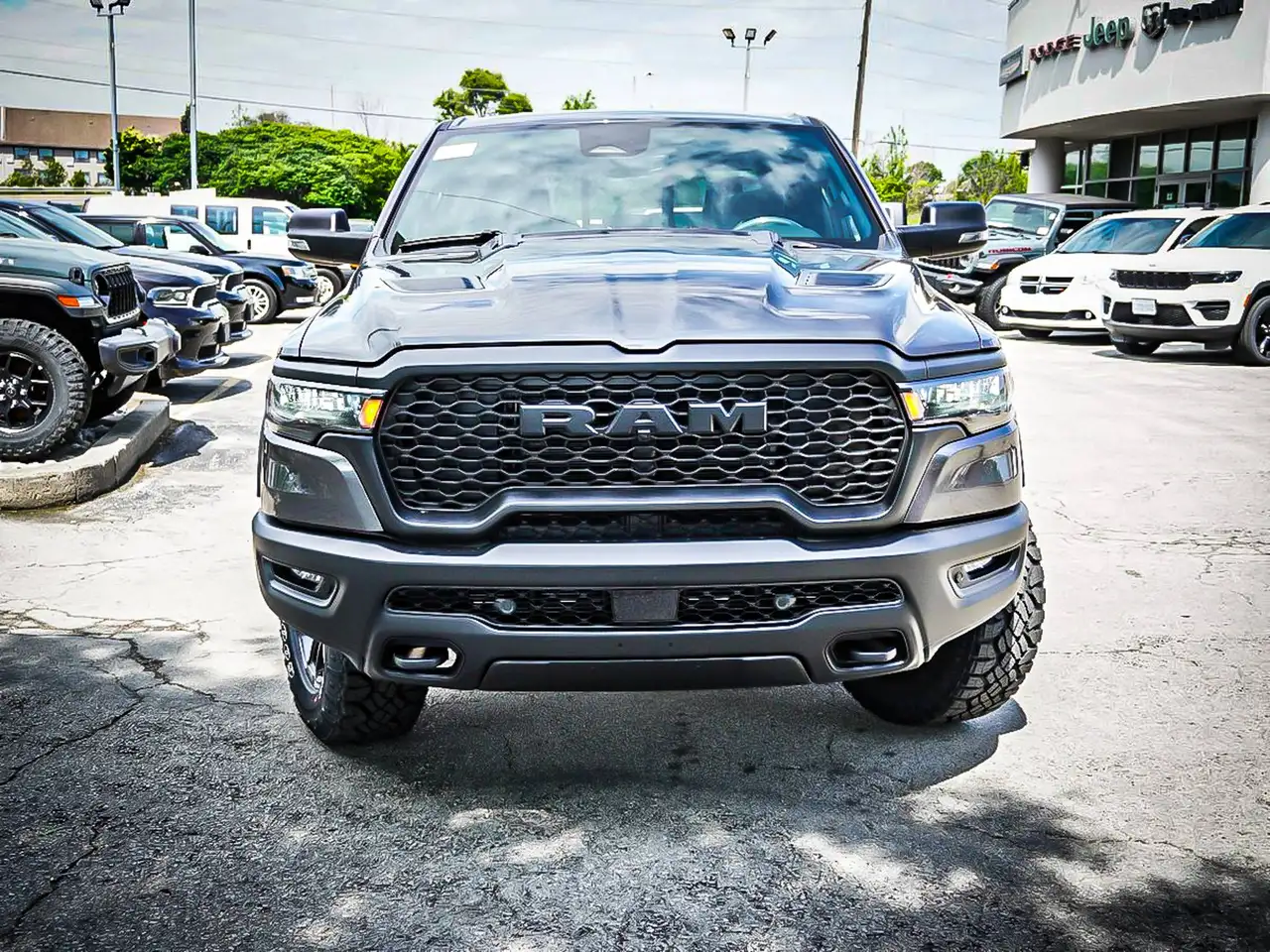 RAM 1500 снимка RAM 1500