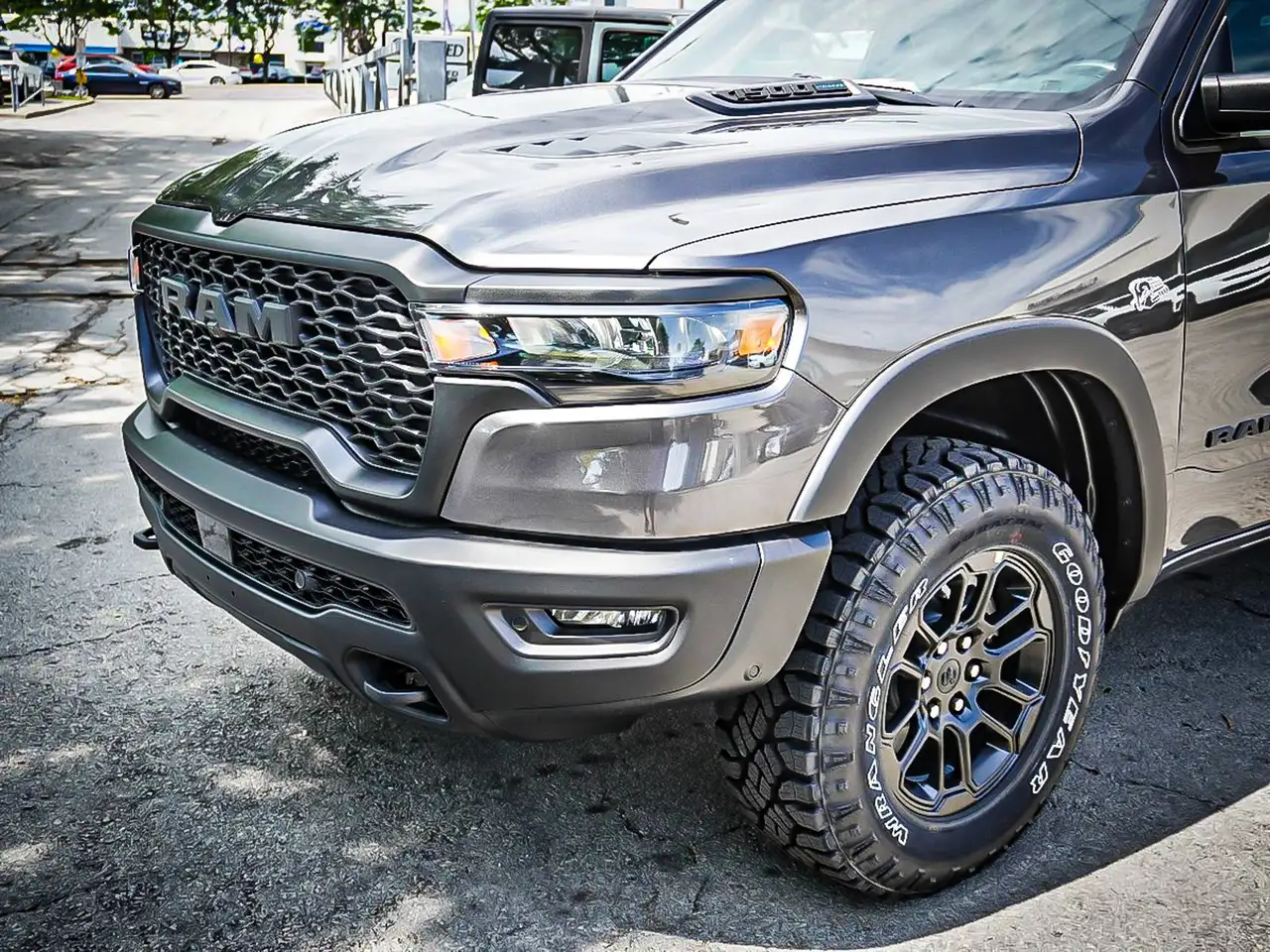 RAM 1500 снимка RAM 1500