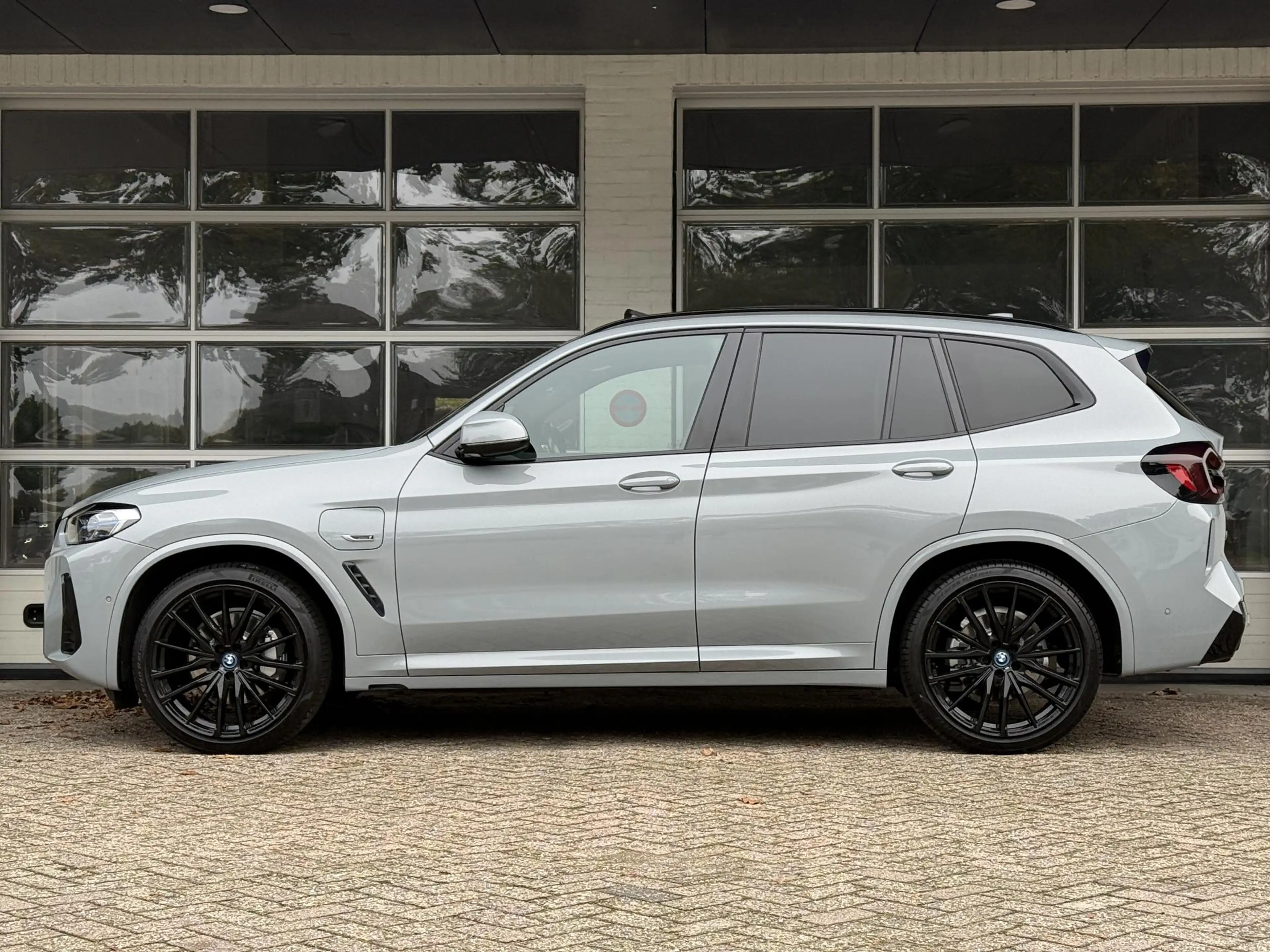 BMW X3 xDrive30e M SPORT | HEAD UP | PANORAMA | ELEKTR. S — photo 2