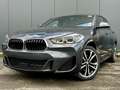 BMW X2 (F39) xDrive 25e 220 M Sport avec GPS, Caméra et Hayon électrique Gris - thumbnail 2