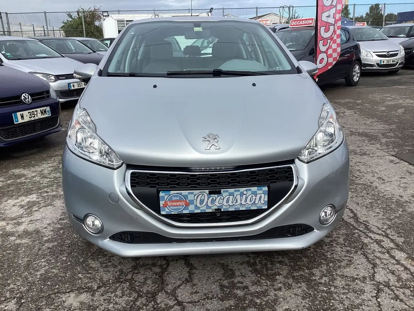 Peugeot 208 1.4 HDI Active Argent - 1