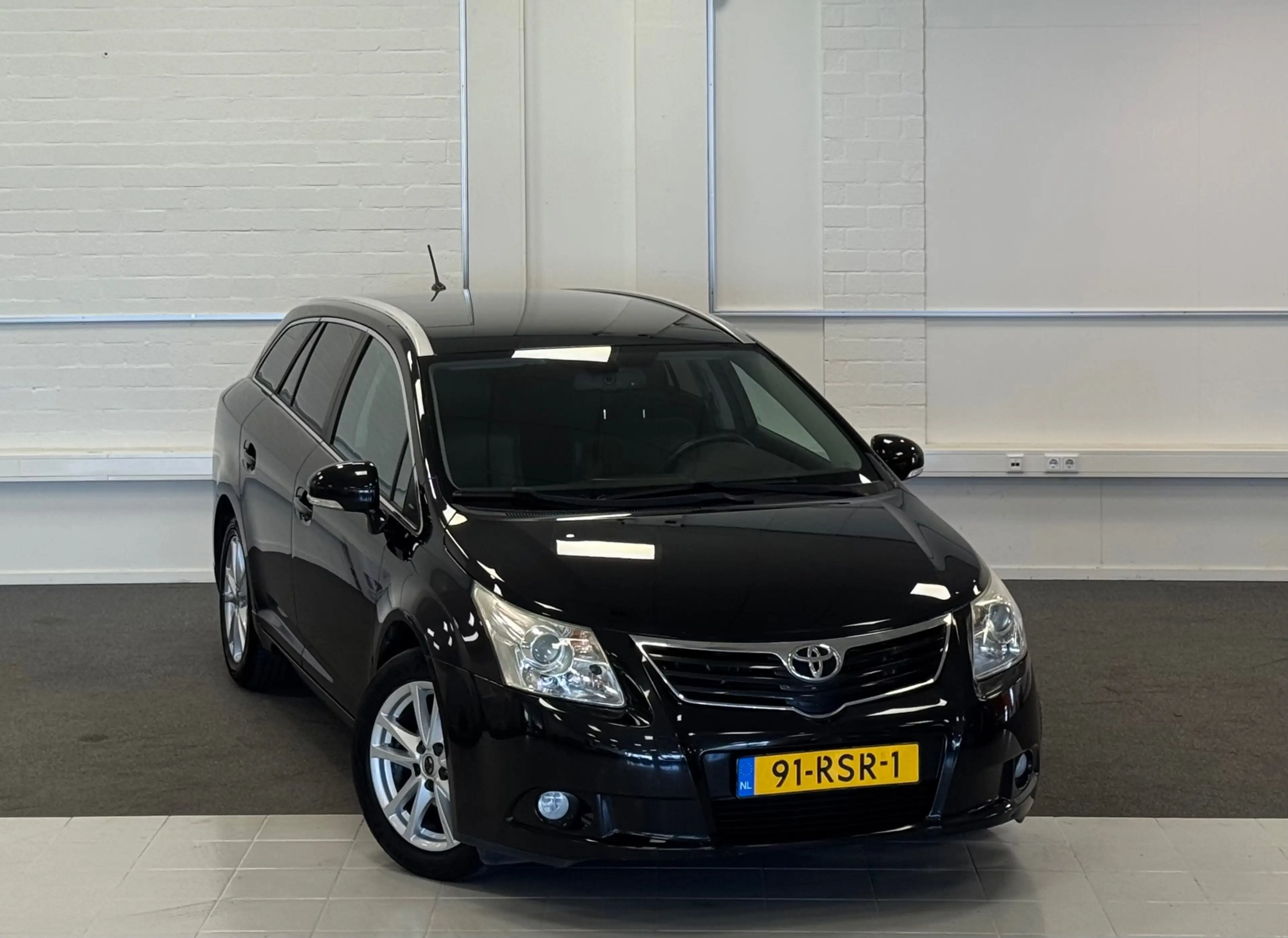Toyota Avensis Wagon 2.0 VVTi Business Automaat 2e Eigenaar Leer — photo 21