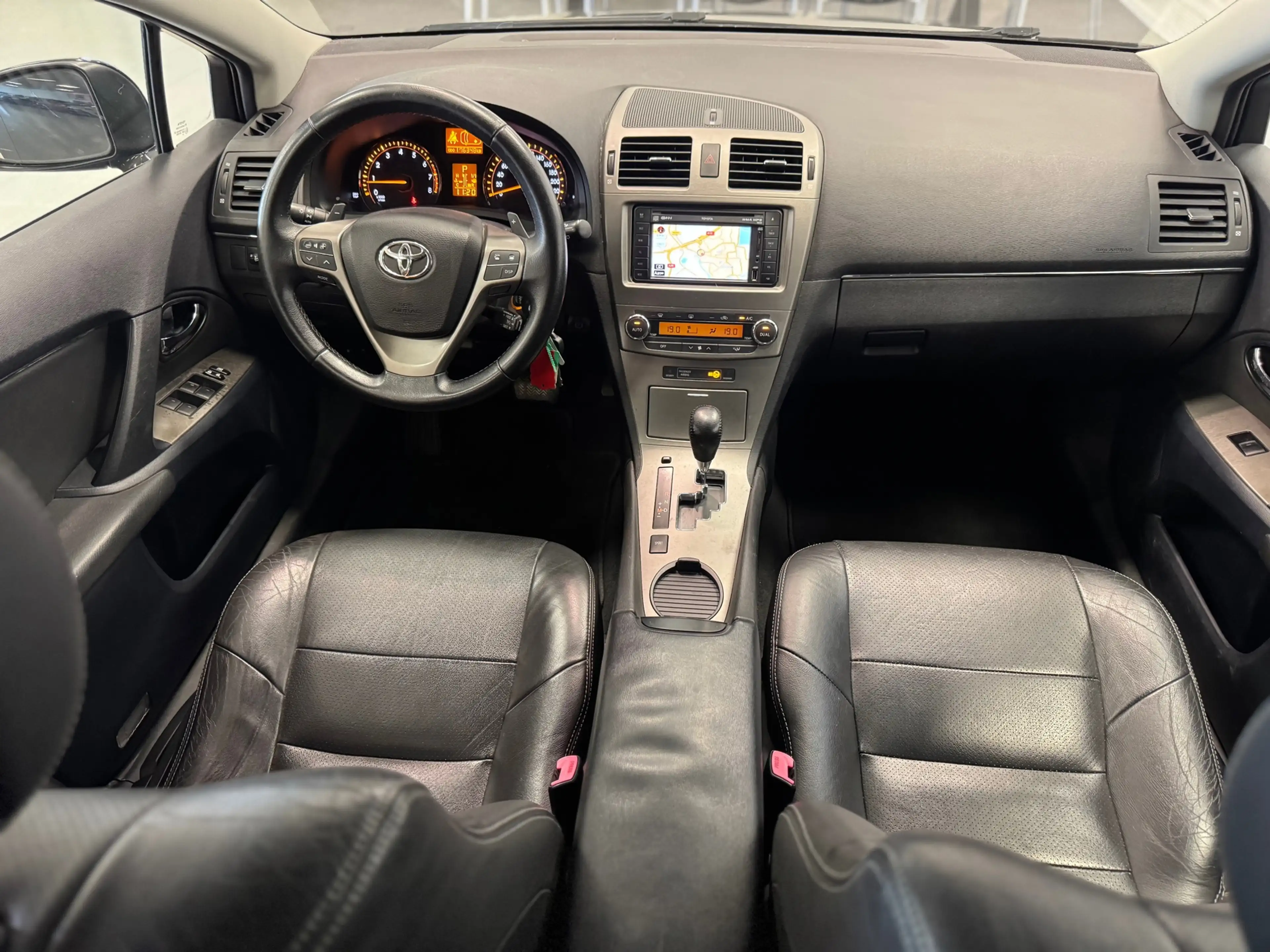Toyota Avensis Wagon 2.0 VVTi Business Automaat 2e Eigenaar Leer — photo 8