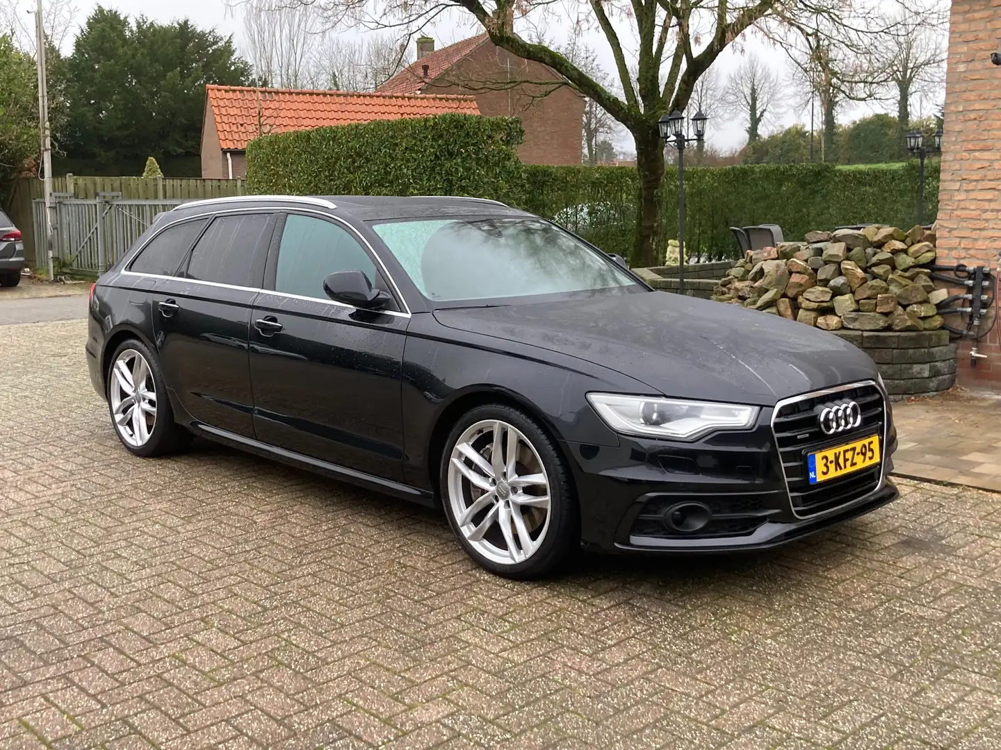 Audi A6 3.0 TFSI Quattro S Edition Zwart - 1