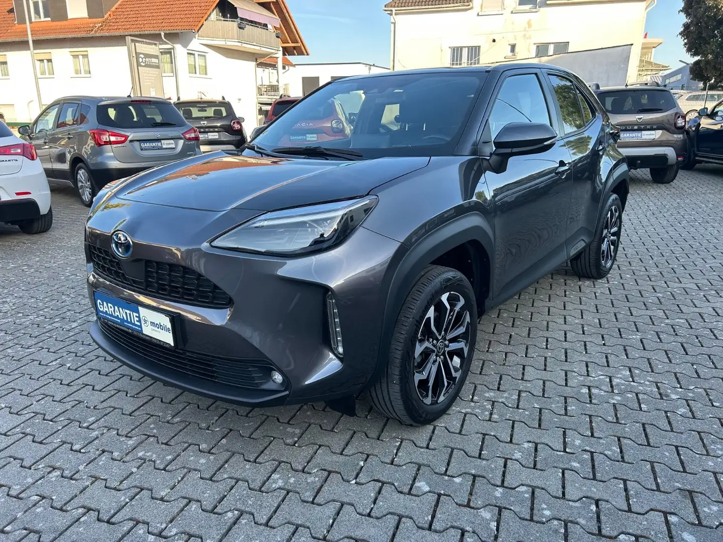 Toyota Yaris Cross AWD-i Team Deutschland Gris - 2