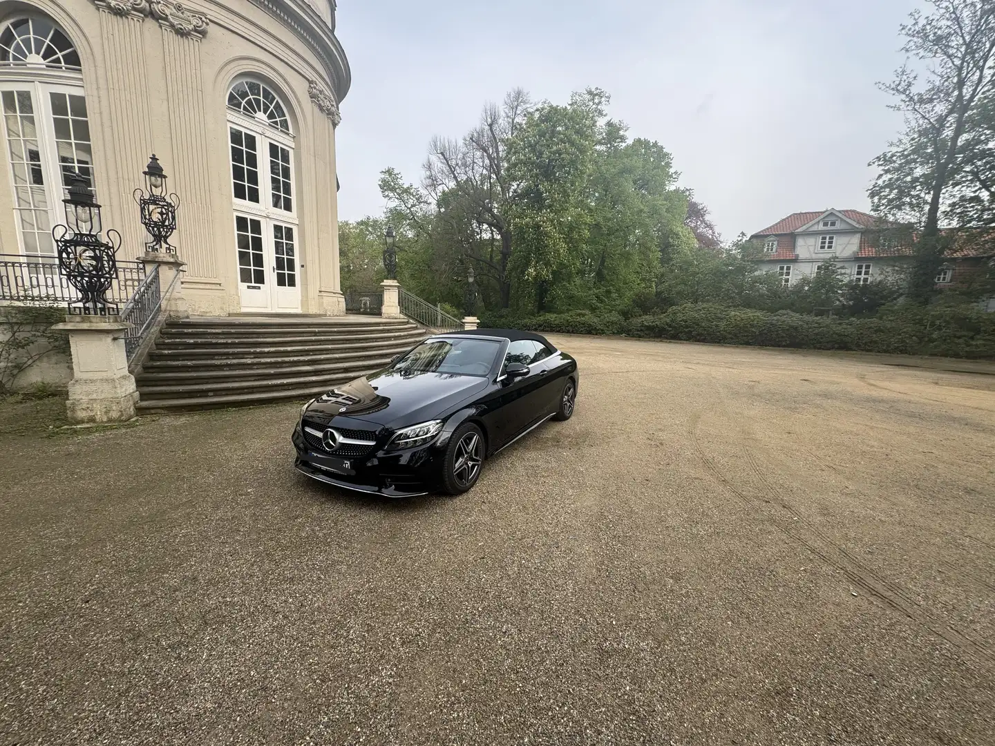 Mercedes-Benz C 220 C-Klasse Cabrio Diesel d Cabrio 9G-TRONIC AMG Line Schwarz - 1