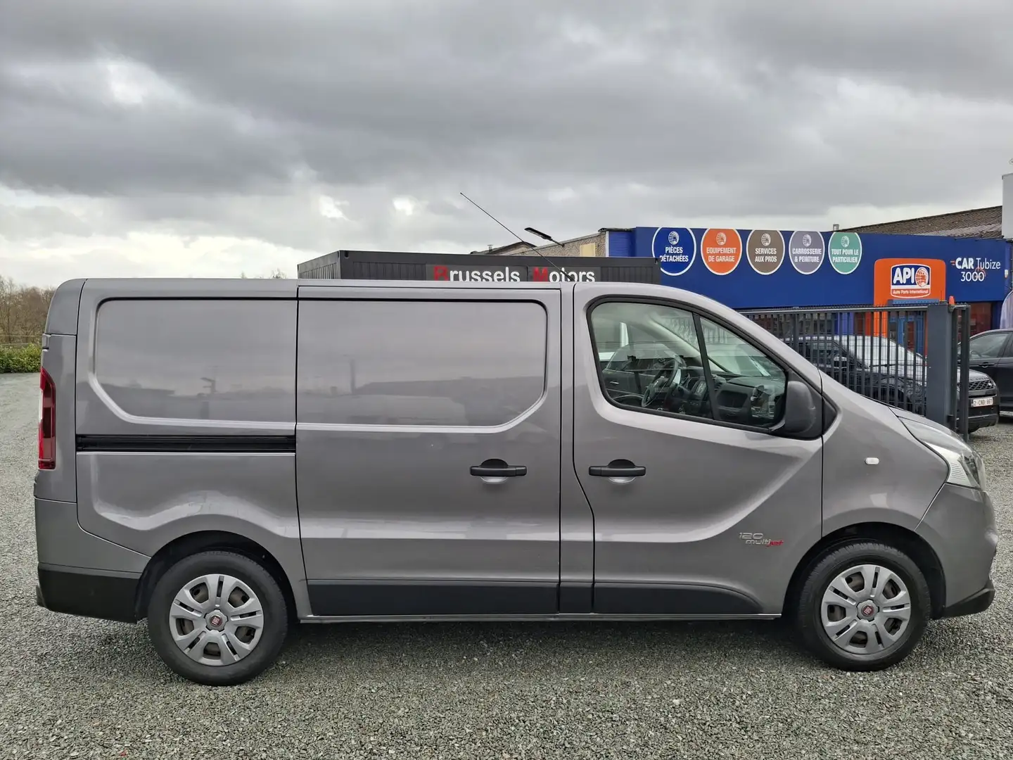 Fiat Talento 120 multijet Gris - 2