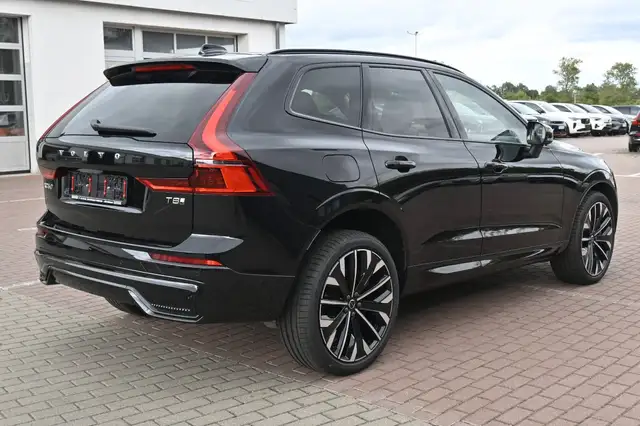 Volvo XC60 view 5