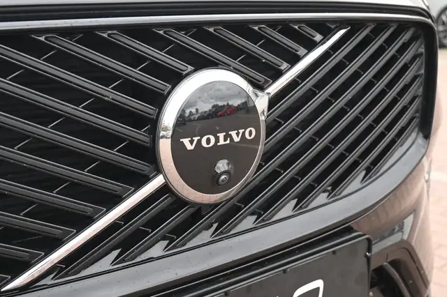 Volvo XC60 view 9