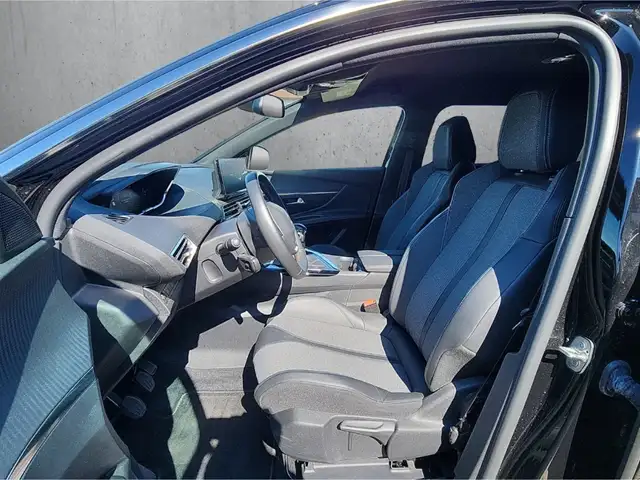 Peugeot 5008 view 9