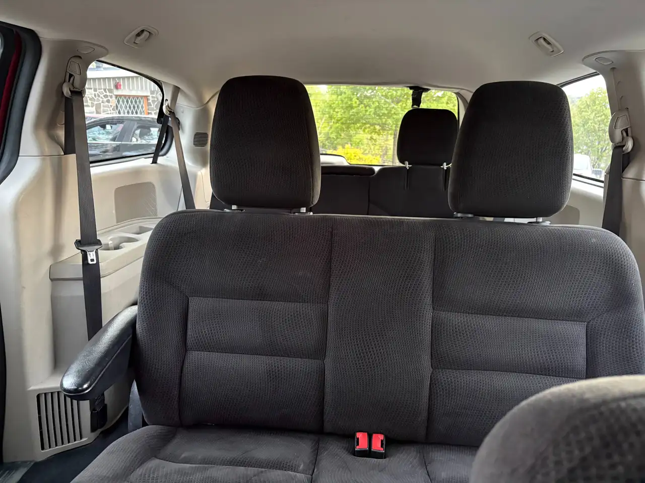 Dodge Grand Caravan photo Dodge Grand Caravan