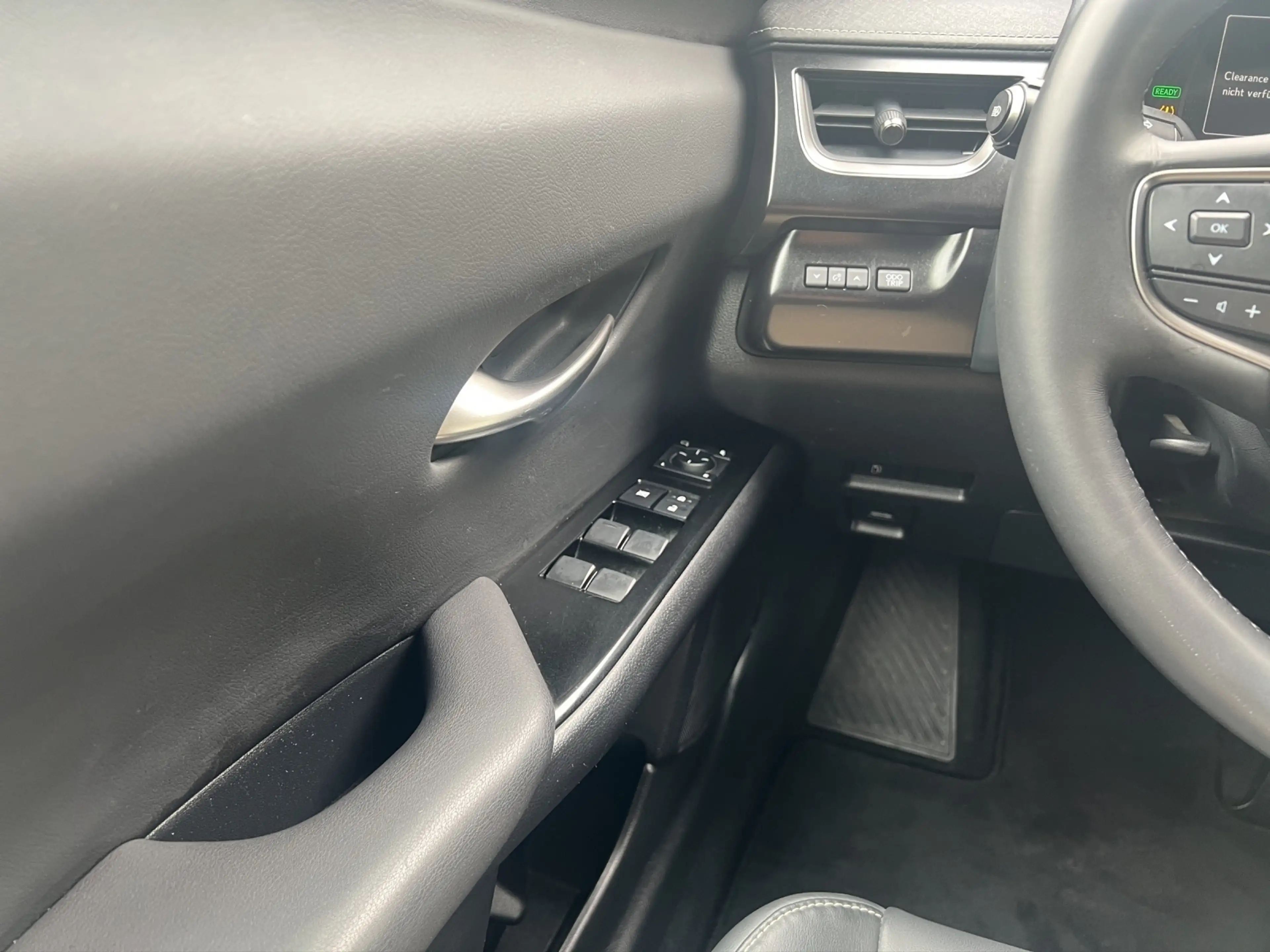 Lexus UX 250h 250h*FSPORT-D*1.HD*CARPLAY*PDC* 15J-GARANTIE* — photo 12