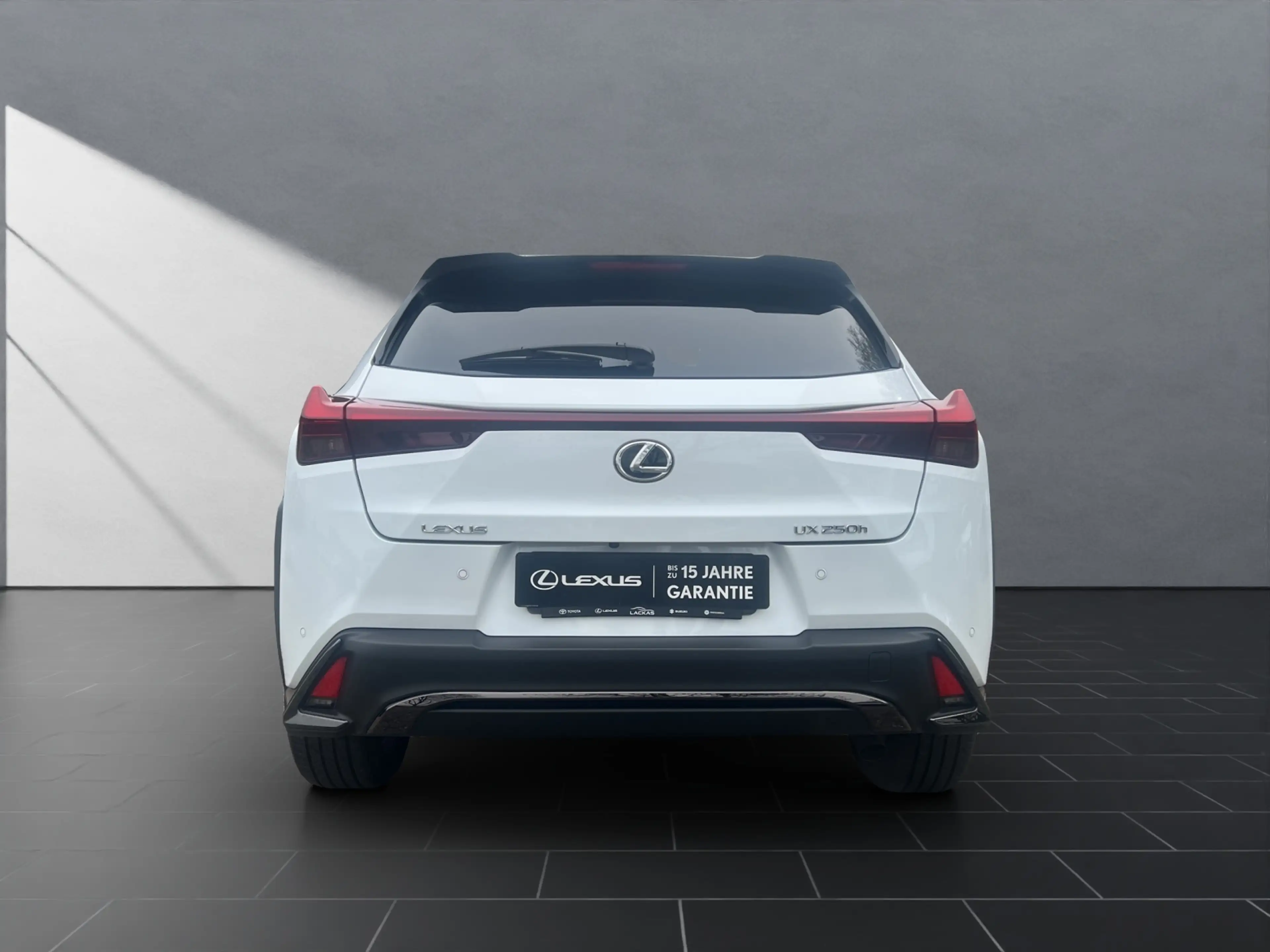 Lexus UX 250h 250h*FSPORT-D*1.HD*CARPLAY*PDC* 15J-GARANTIE* — photo 4