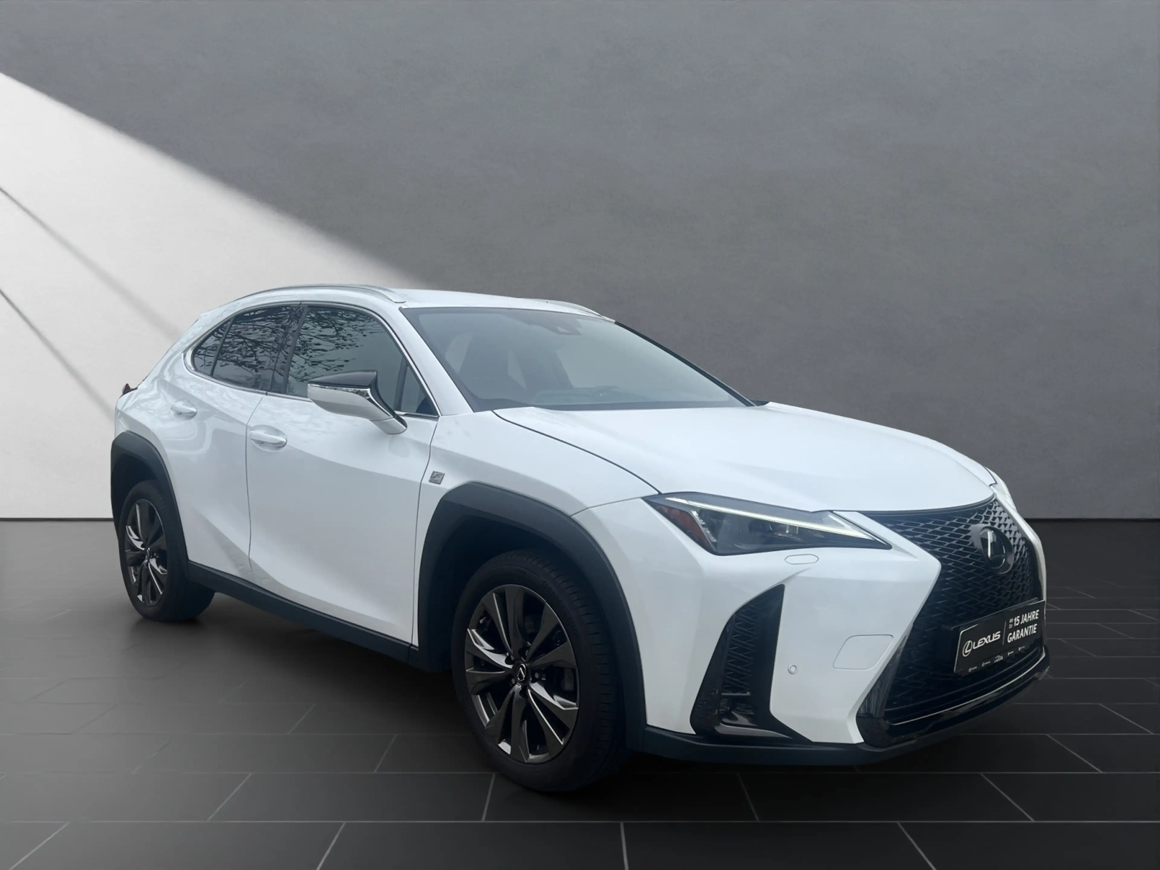 Lexus UX 250h 250h*FSPORT-D*1.HD*CARPLAY*PDC* 15J-GARANTIE* — photo 7