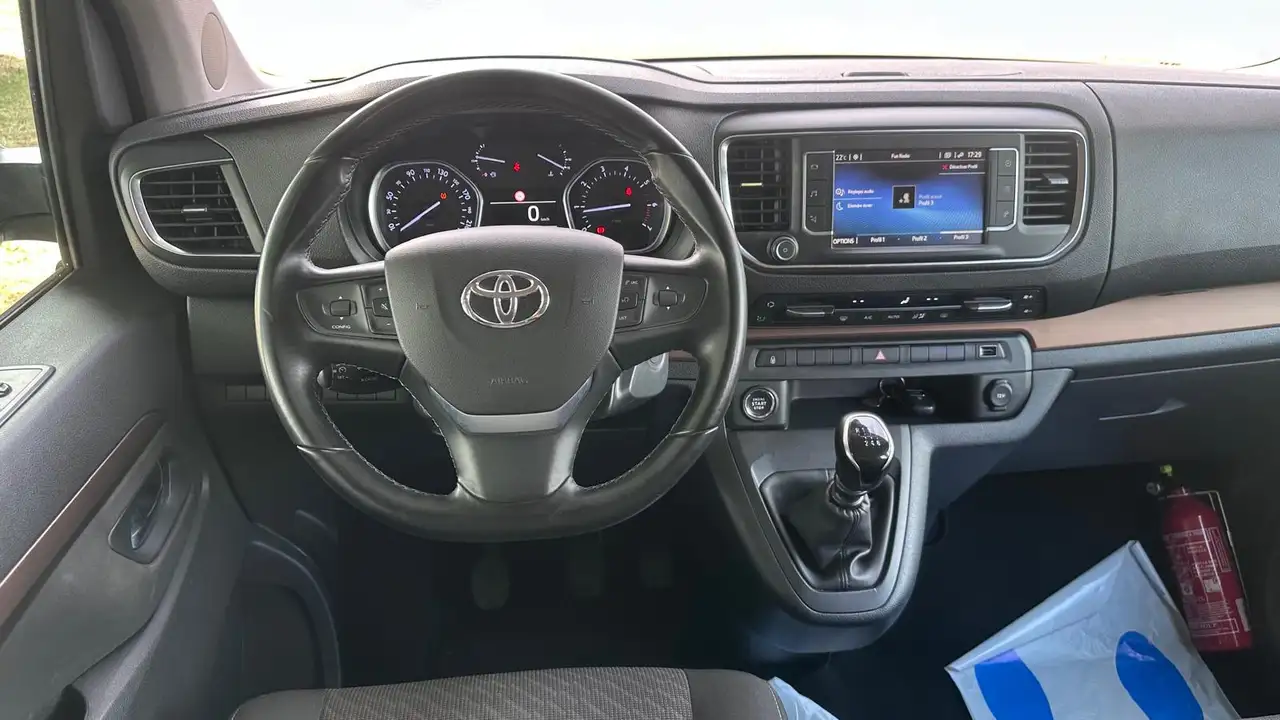 Toyota Proace *Verso 1.5 D-4D* 8 PLACES* CRUISE* CAMERA*, миниатюра 24