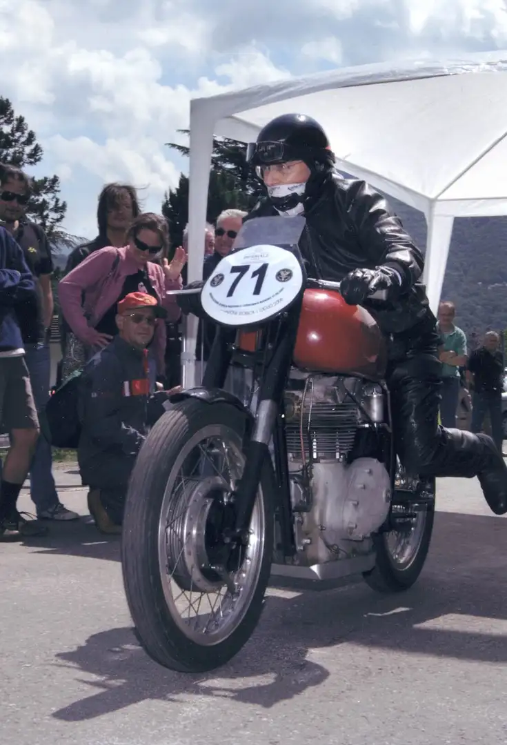 Gilera Saturno Piuma Rosso - 1