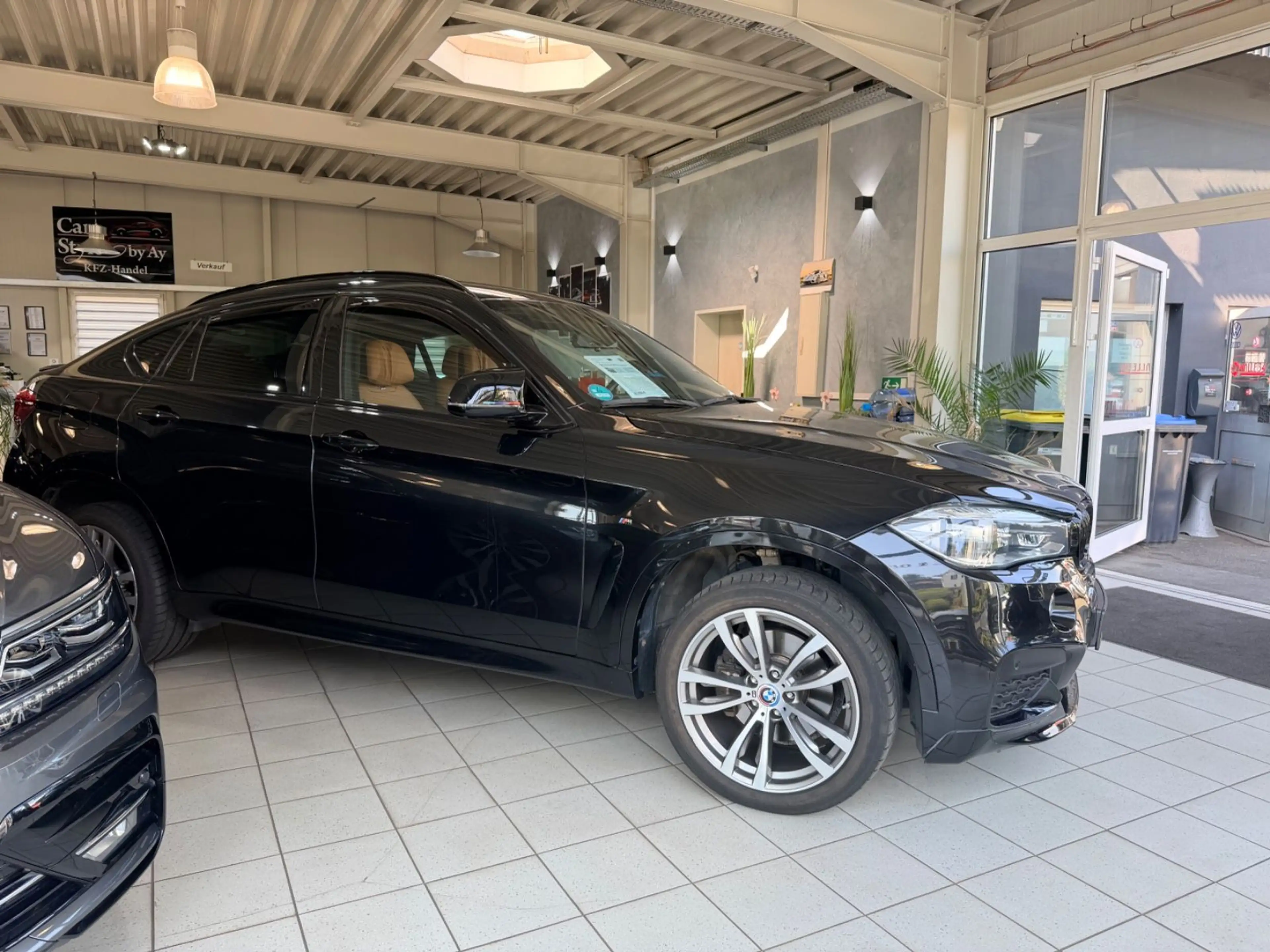 BMW X6 xDrive 40 d M-Technik/HUD/LED/Harman — photo 6