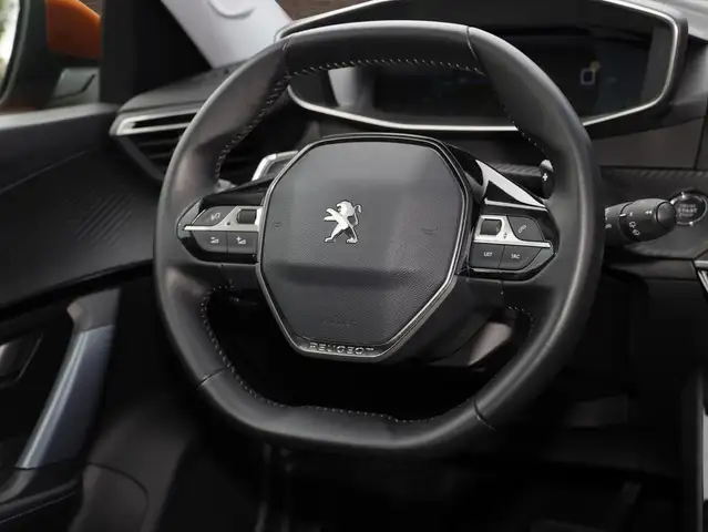 Peugeot 2008 view 12