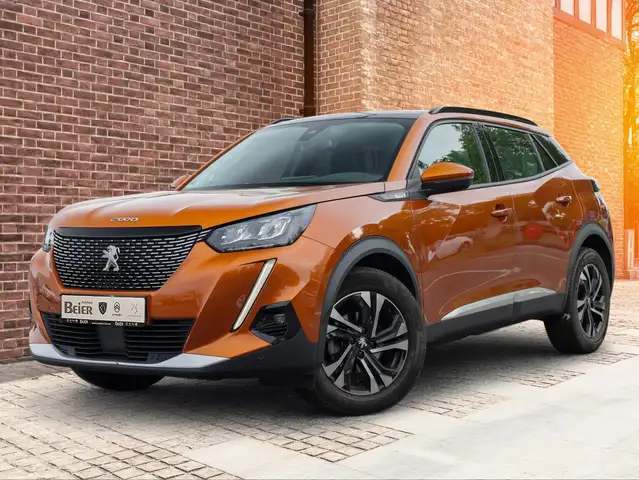 Peugeot 2008 view 2