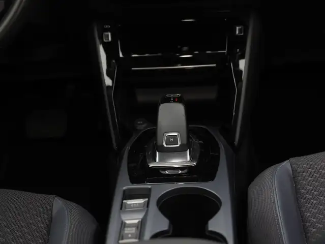 Peugeot 2008 view 13