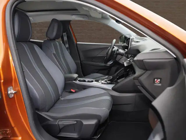 Peugeot 2008 view 8