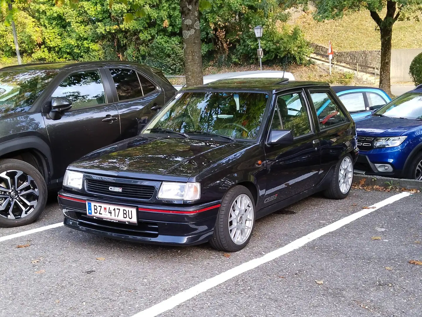Opel Corsa Corsa GSi 1,6 i Schwarz - 1