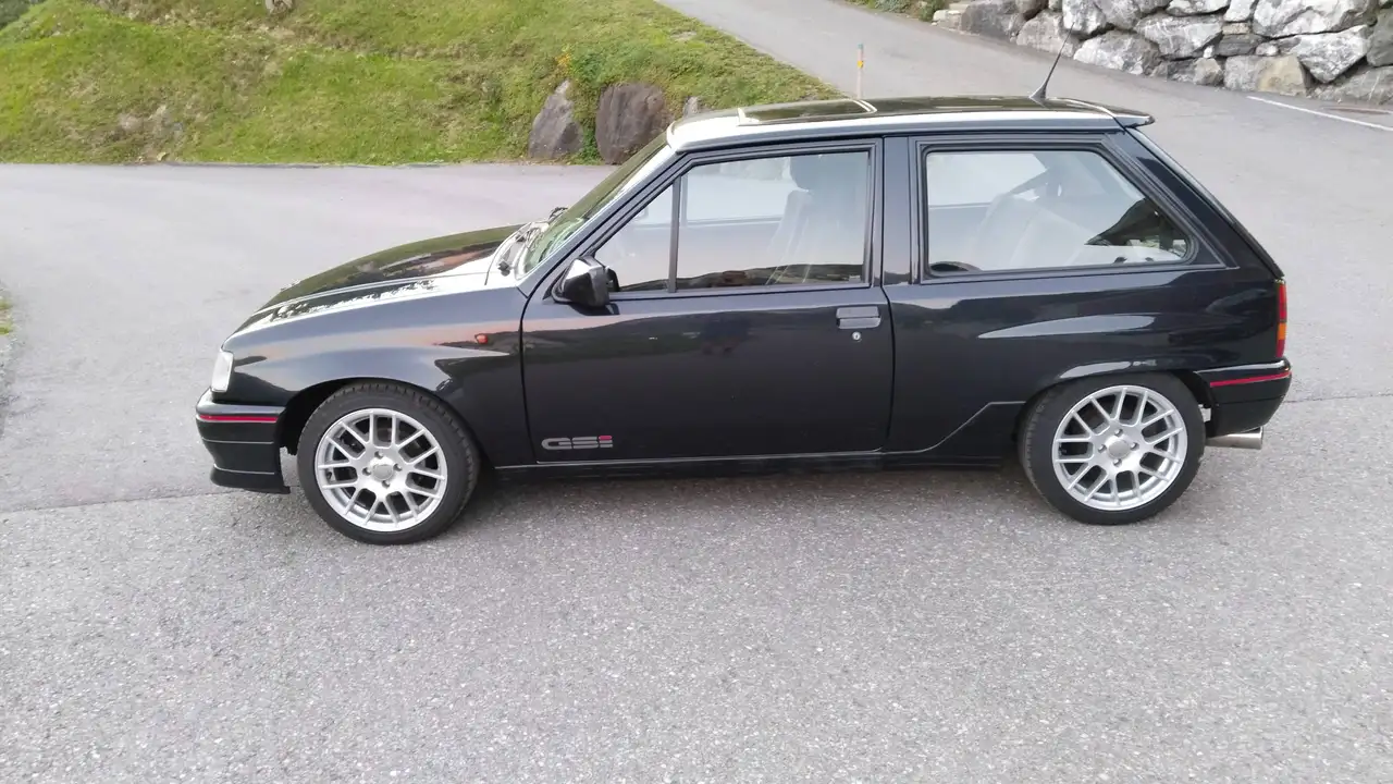 Opel Corsa GSi 1,6 i, foto 11