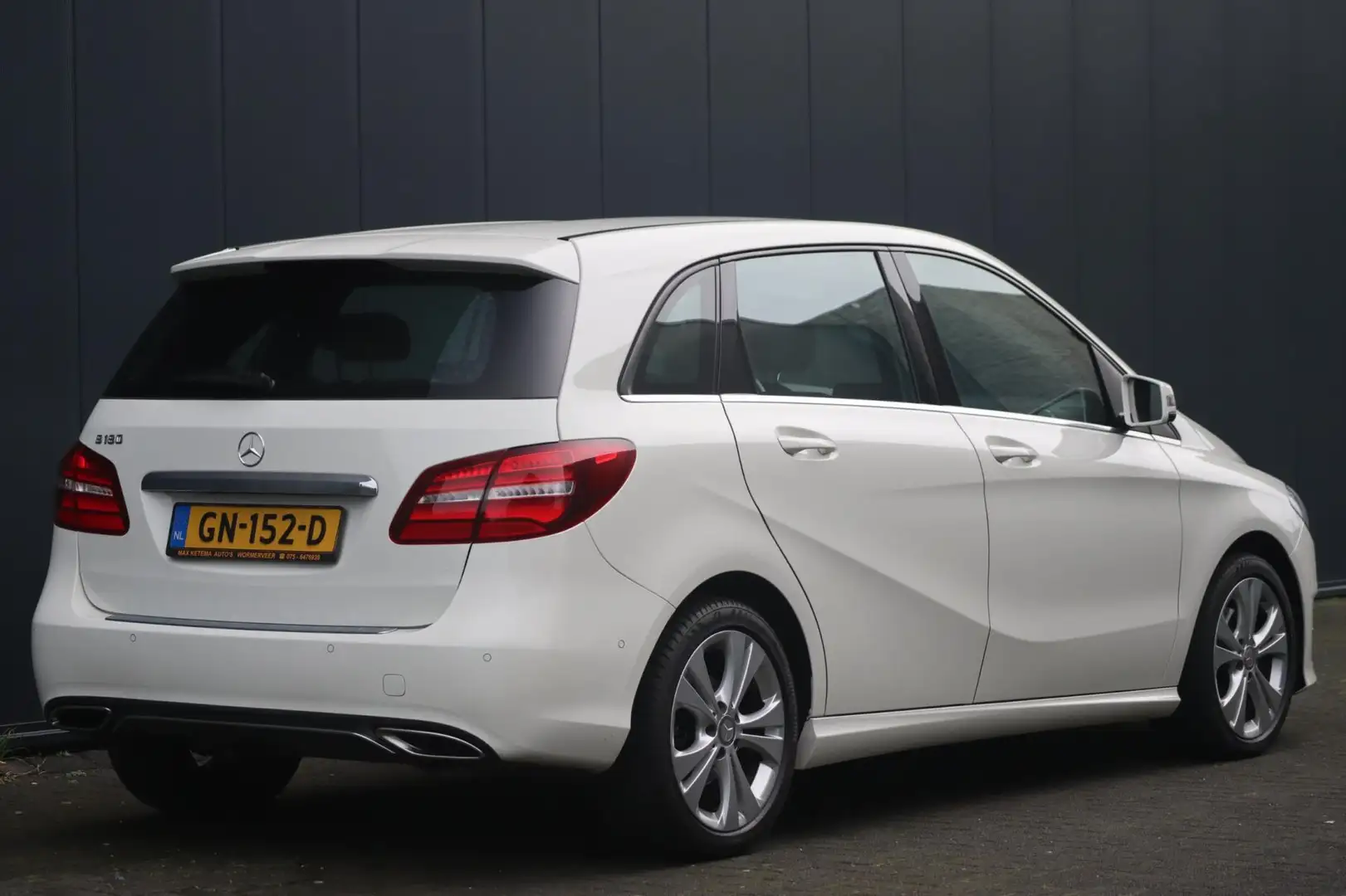 Mercedes-Benz B 180 Ambition | PDC | Trekhaak | LED | org. NL Weiß - 2