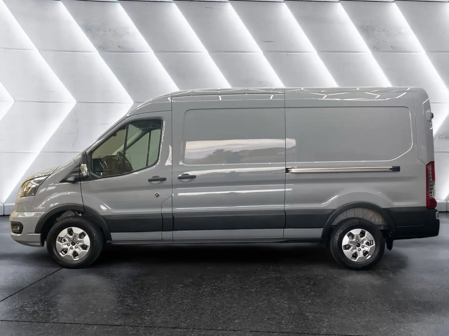 Ford Transit Limited L3H2 Kasten 350 Automatik Grijs - 2