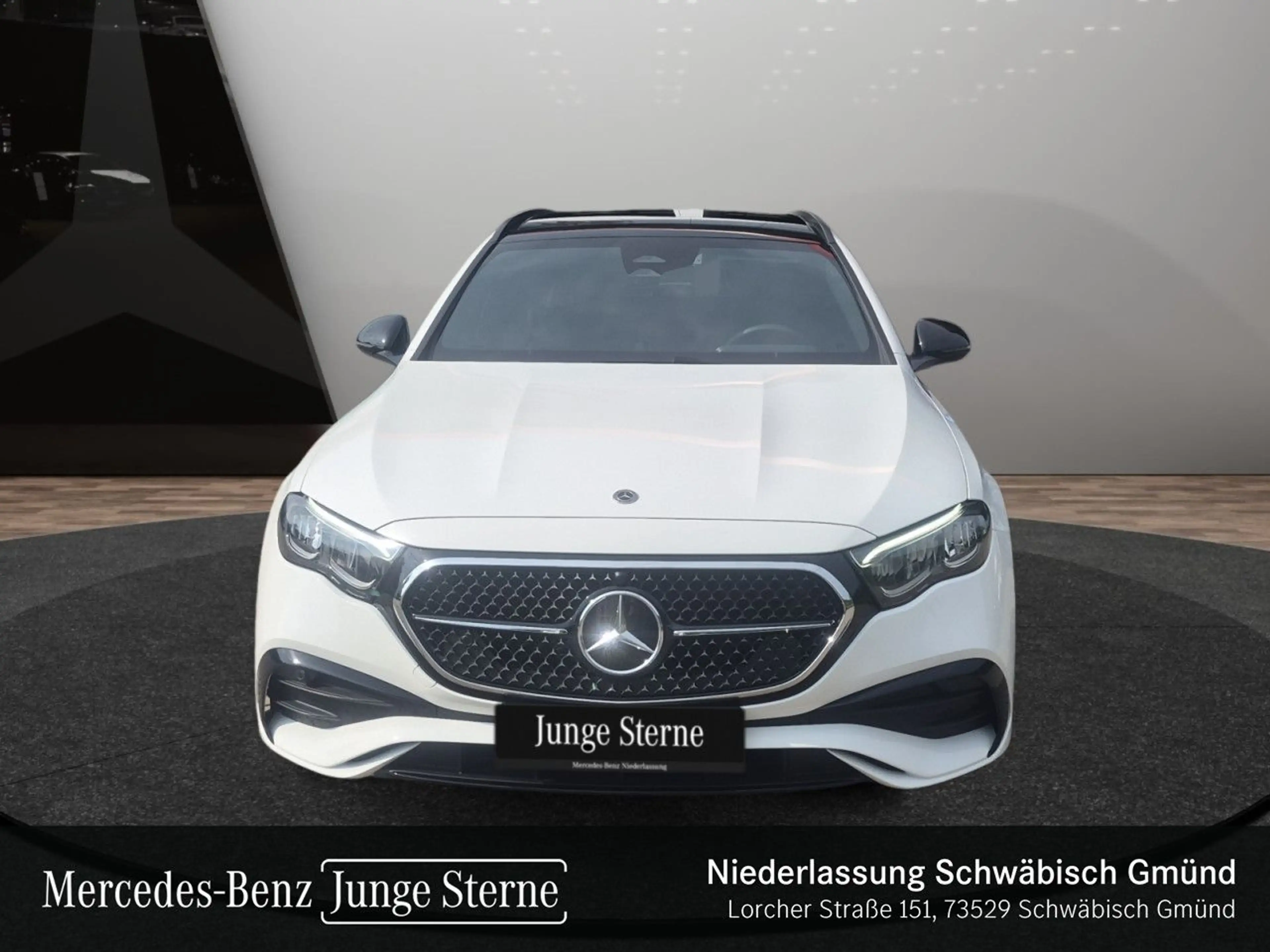Mercedes-Benz E 200 T AMG Pano LED AHK Night Kamera Spurhalt-Ass — photo 3