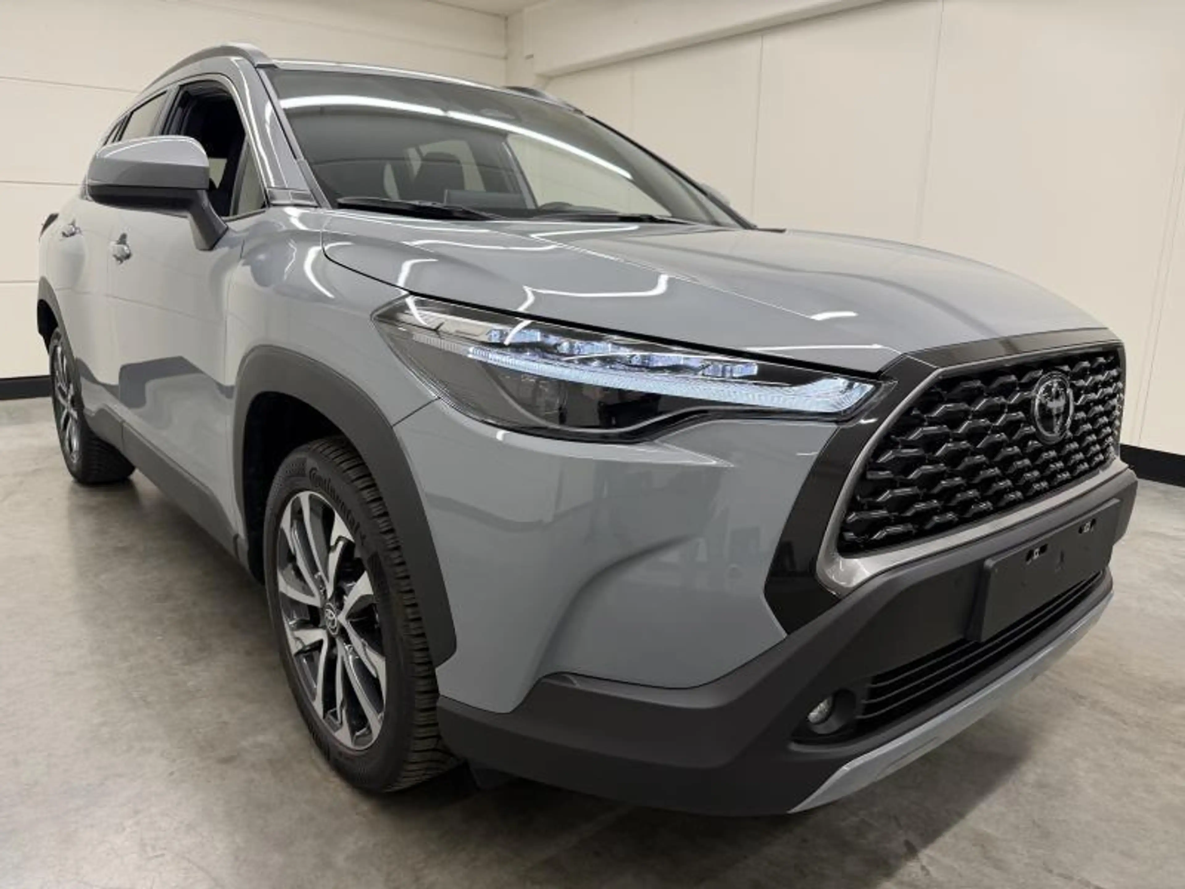 Toyota Corolla Cross Style — photo 2