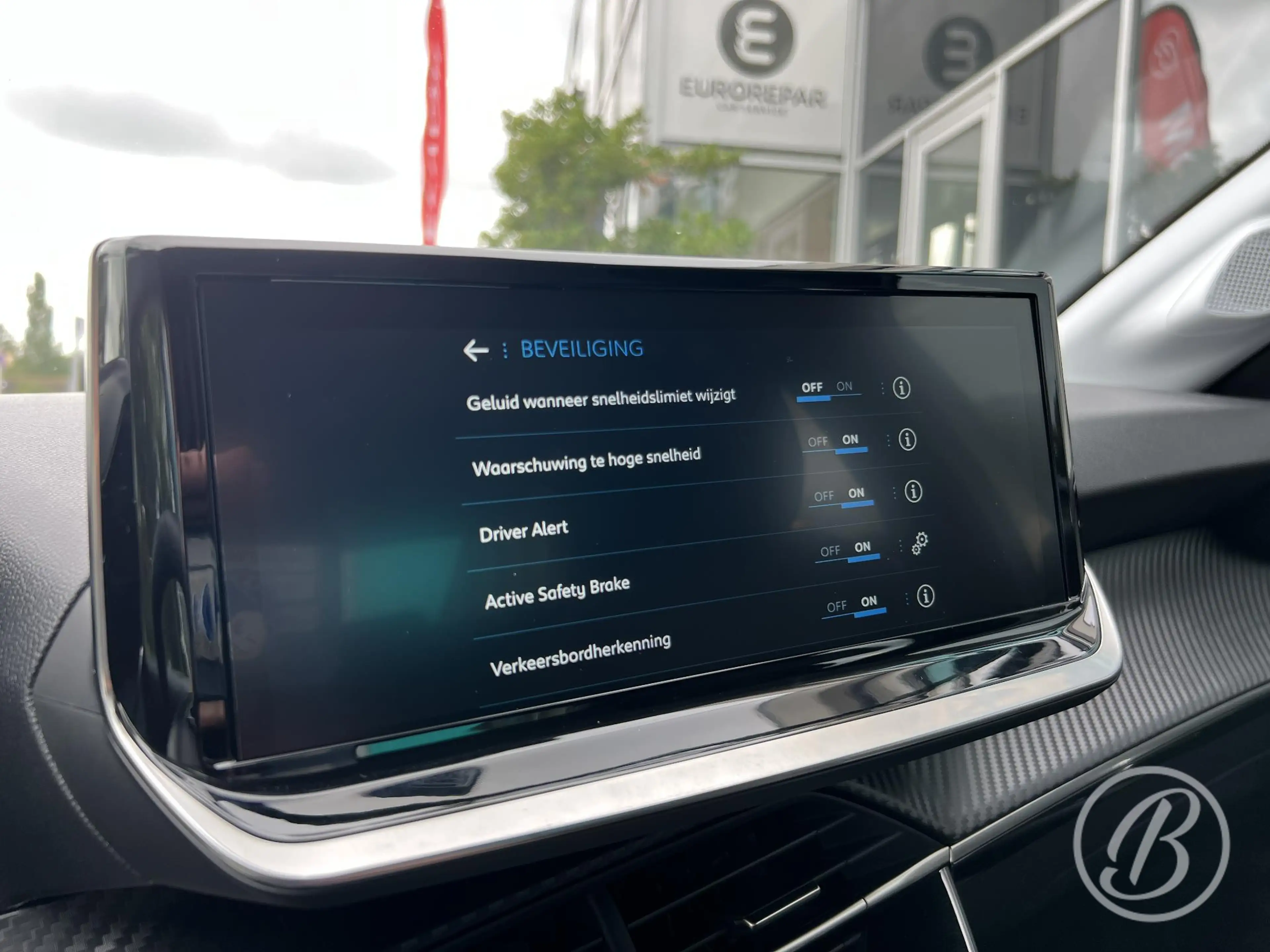 Peugeot 208 1.2 Hybrid 100 e-DCS6 Active Automaat — photo 21