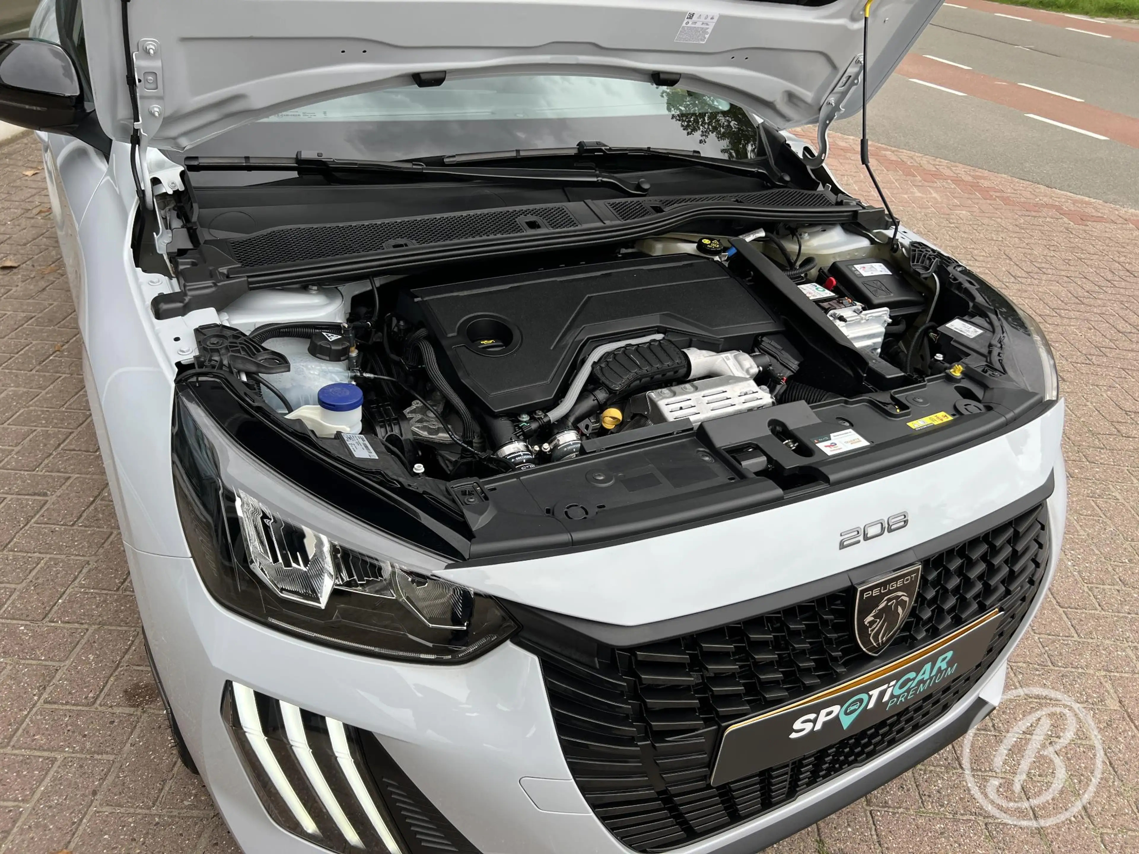 Peugeot 208 1.2 Hybrid 100 e-DCS6 Active Automaat — photo 44