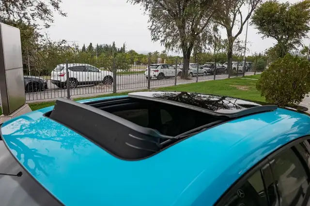 Porsche Macan view 11