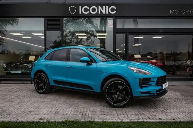 2021 Porsche Macan in Blue for sale