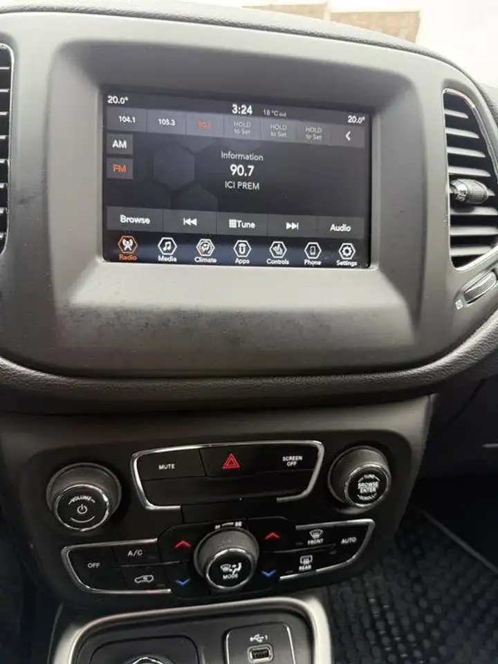 Jeep Compass снимка Jeep Compass