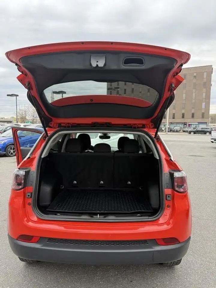 Jeep Compass снимка Jeep Compass