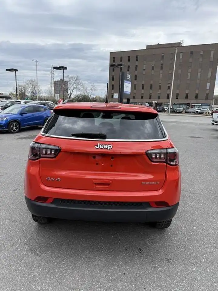 Jeep Compass снимка Jeep Compass