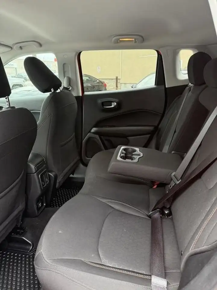Jeep Compass снимка Jeep Compass
