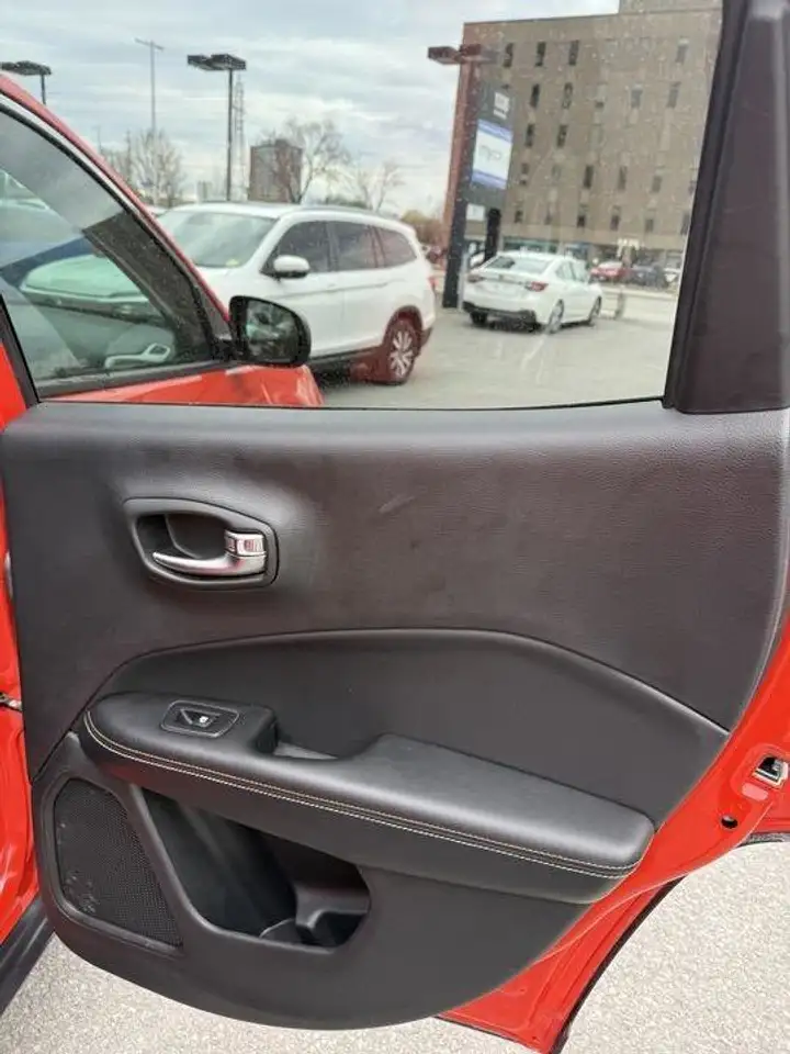 Jeep Compass снимка Jeep Compass