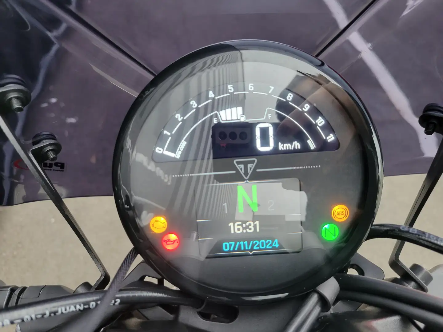 Triumph Trident 660 - 2