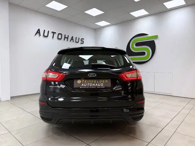 Ford Mondeo view 6