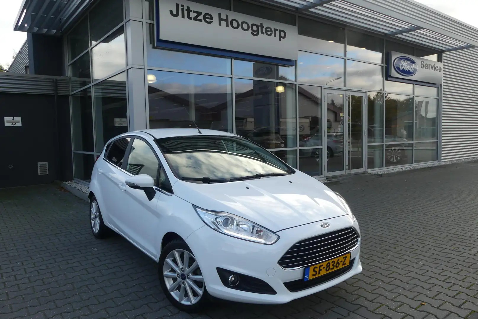 Ford Fiesta 1.0 EcoBoost Titanium CRUISE, CLIMA, TREKHAAK (900 Wit - 1
