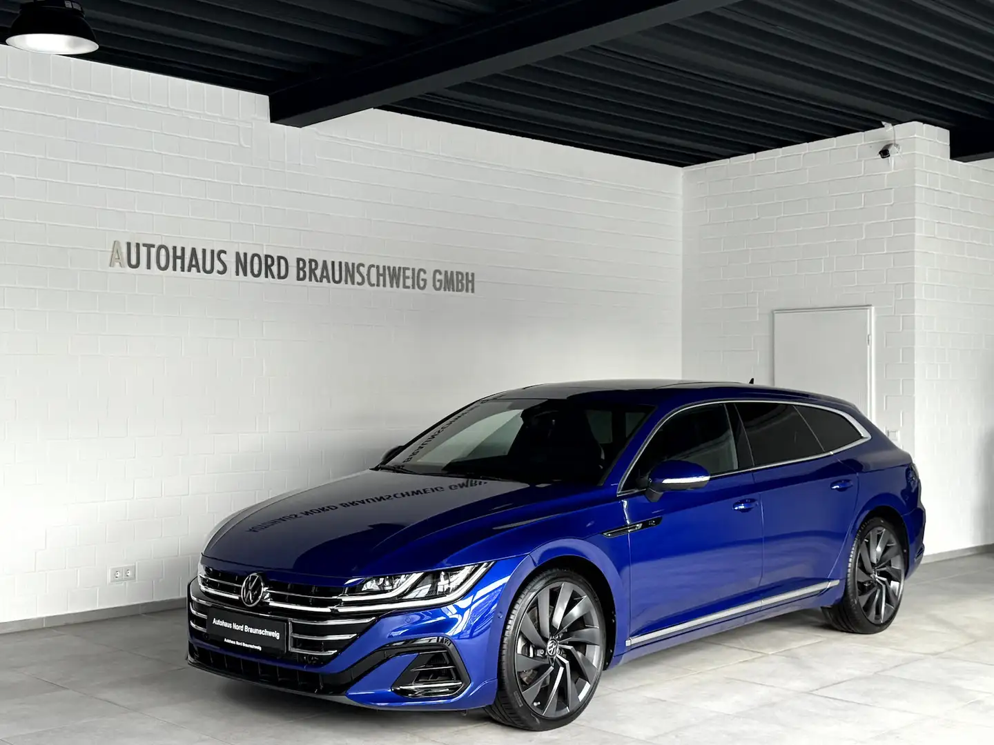 Volkswagen Arteon Shooting Brake 2.0TSI R Line*Pano*H&K*HUD* Bleu - 1