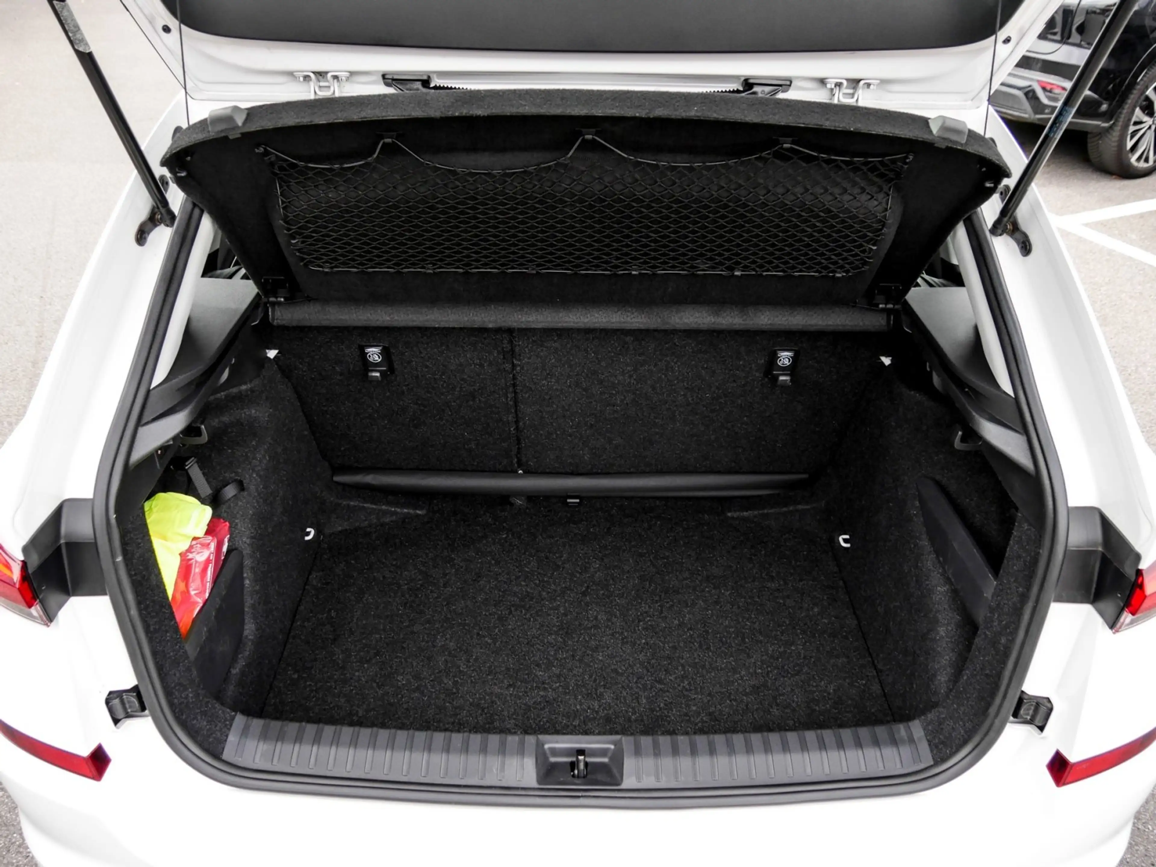 Skoda Kamiq Style 1.0 TSI LED AHK GRA Keyless — photo 12