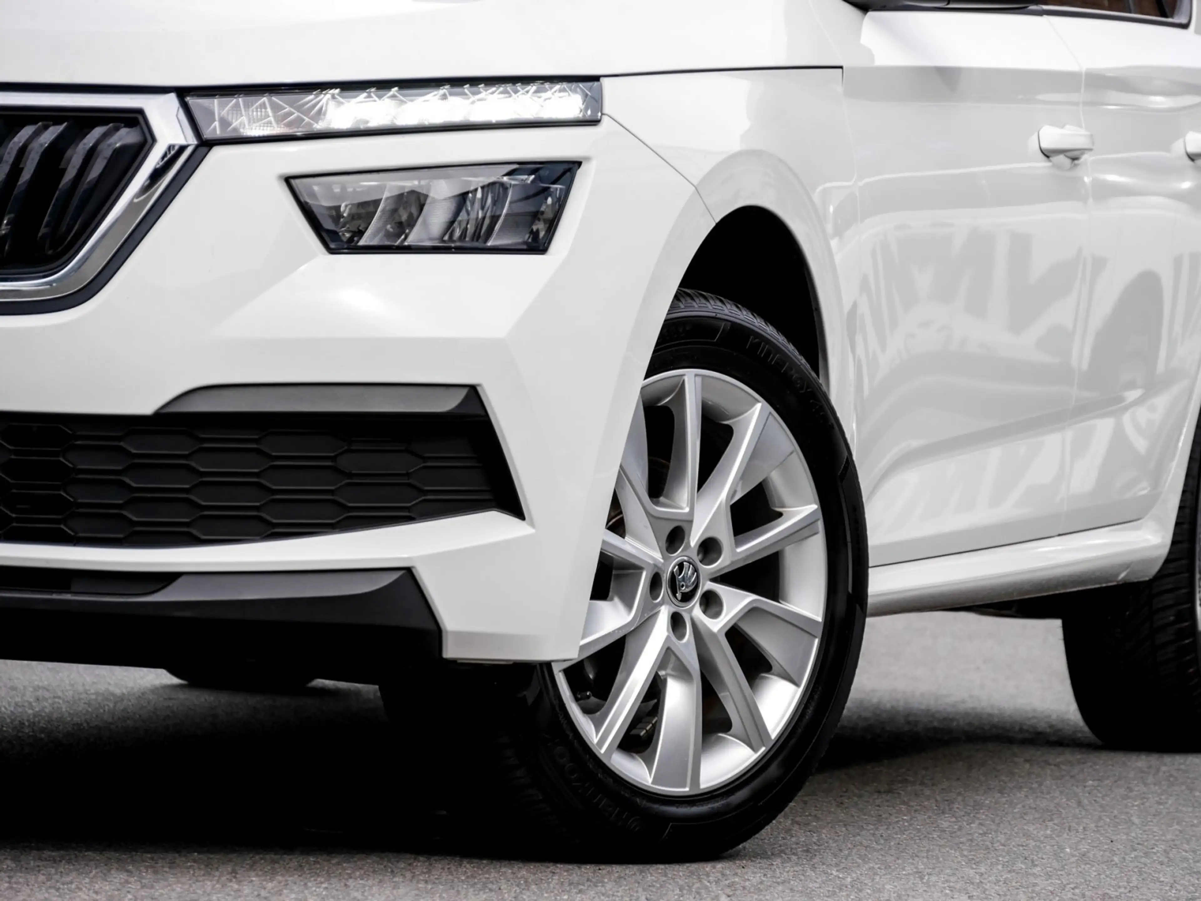 Skoda Kamiq Style 1.0 TSI LED AHK GRA Keyless — photo 5