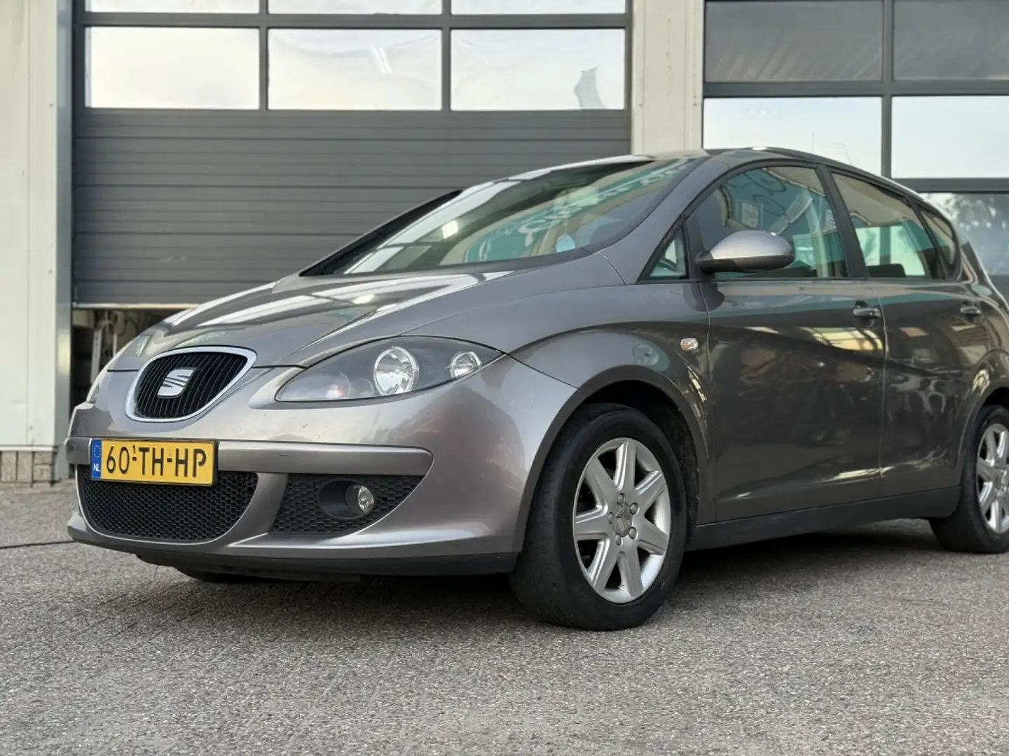 SEAT Altea 1.6 Stylance lpg Gris - 2